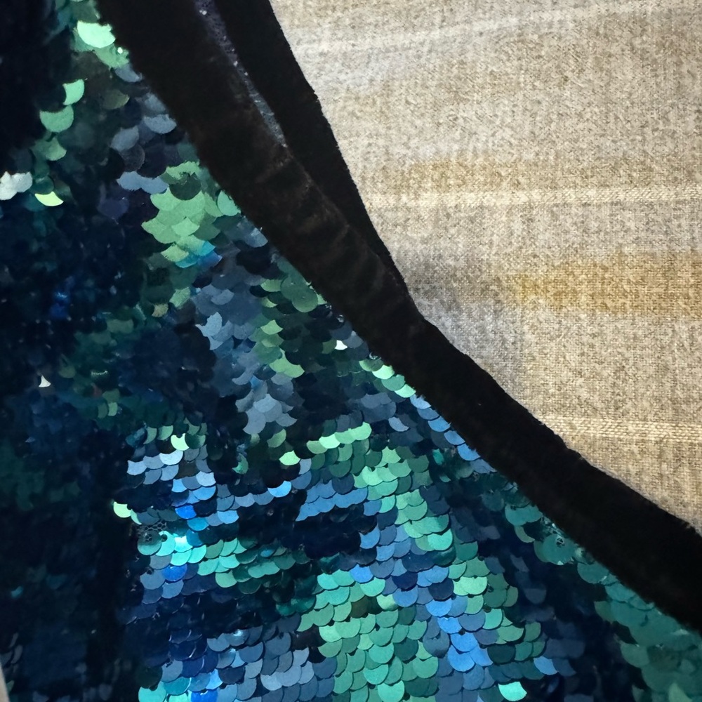 NWT ZARA Blue and Green Sequin Tank Top size small - Picture 3 of 4